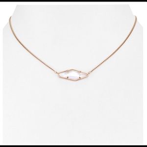 Kendra Scott necklace